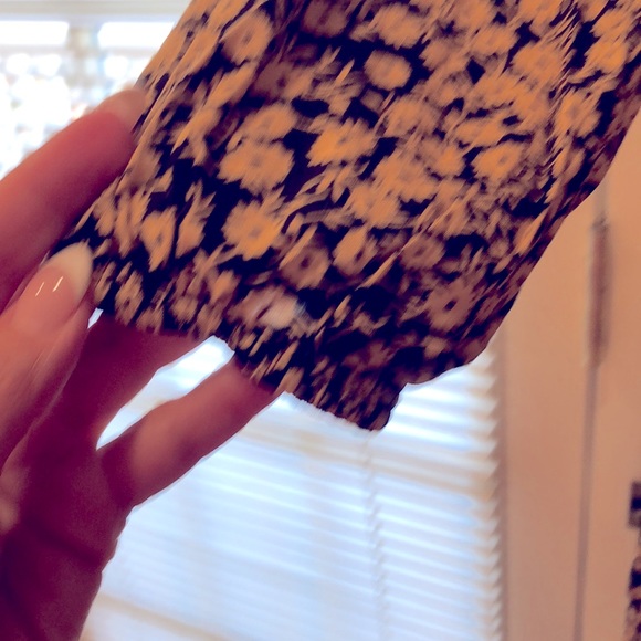 Gorgeous Dress Elastic tube style top,flares out,stunning with boots. - Picture 3 of 5